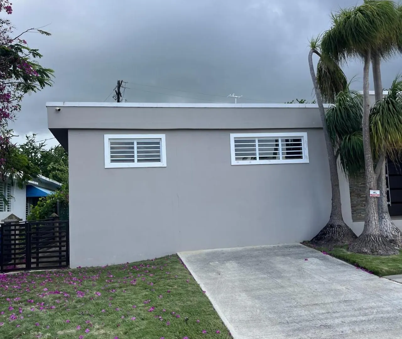 Surfer Steps Apartment Aguadilla